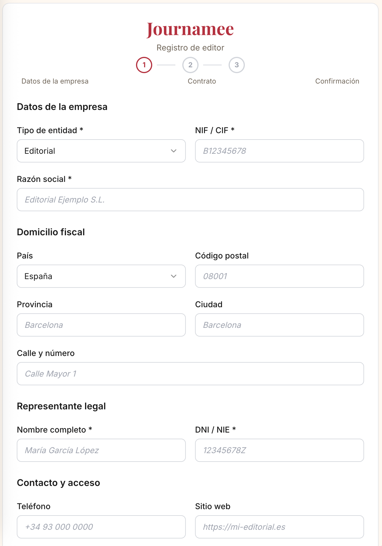 Captura del primer paso del registro de editor en Journamee, mostrando los datos de la empresa, el domicilio fiscal y el representante legal